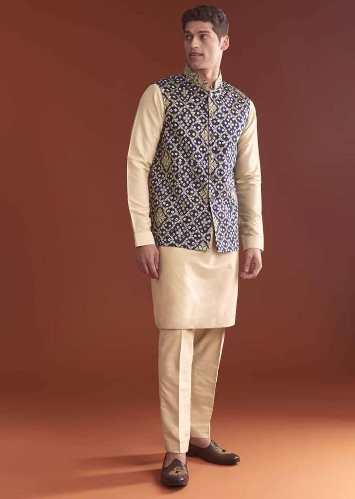 Blue Silk Bandhani Kurta Jacket Set For Men With Geometric Motifs


