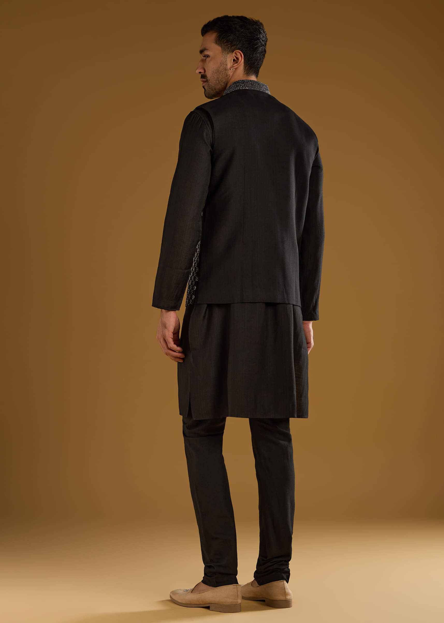 Black Kurta Jacket Set For Men With Thread Work
