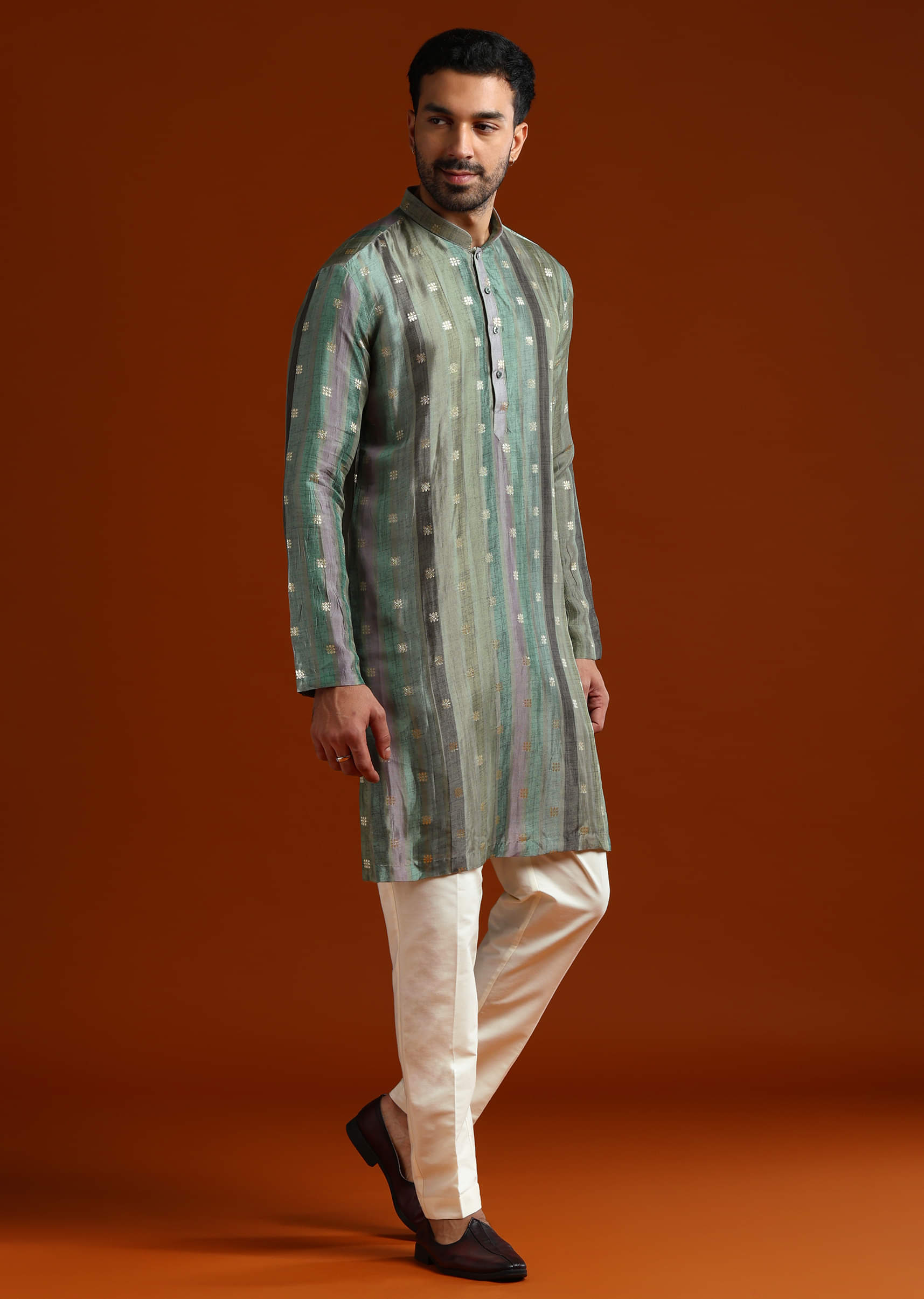 Blue Silk Kurta Set For Men With Zari Work