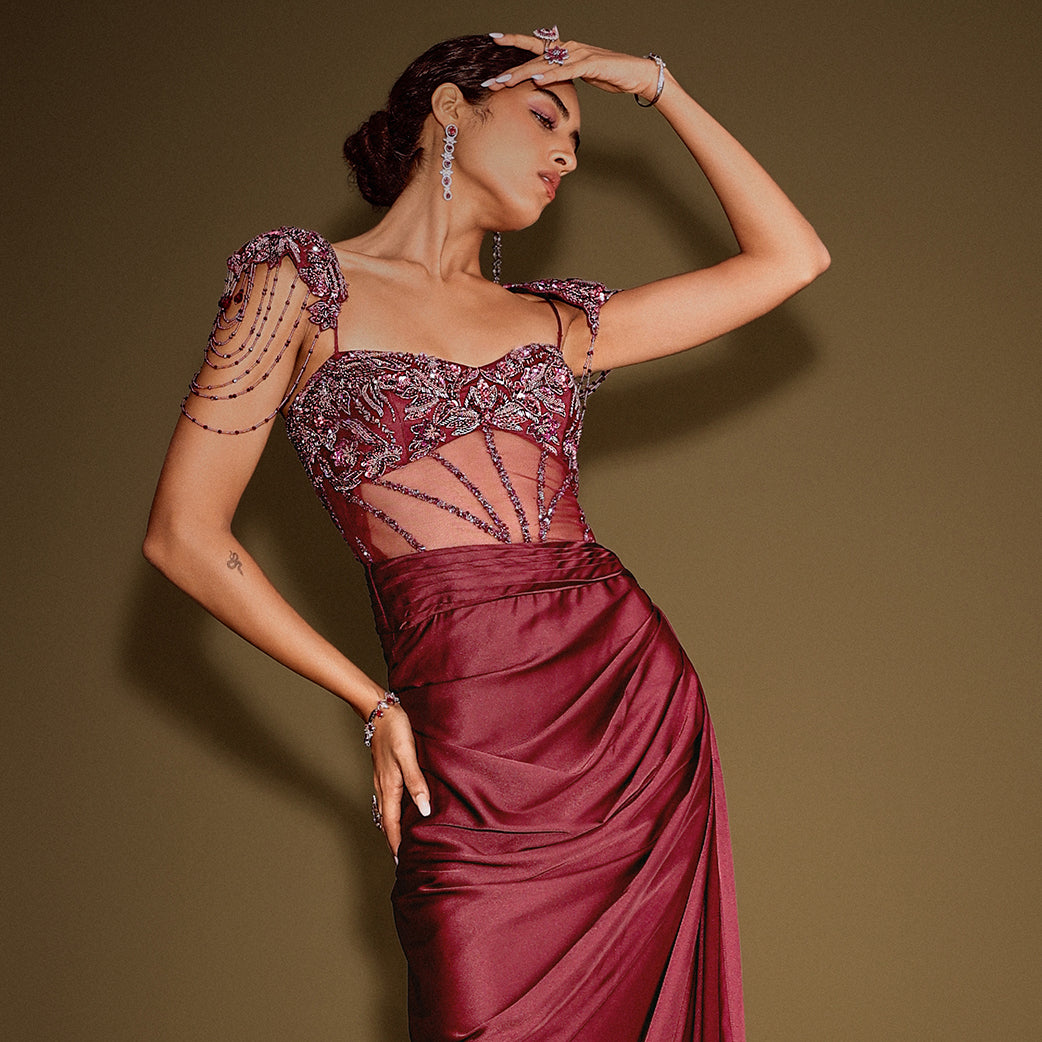 Buy Designer Bridal & Wedding Dresses Online| KALKI Fashion USA Buy Designer Bridal & Wedding Dresses Online| KALKI Fashion USA