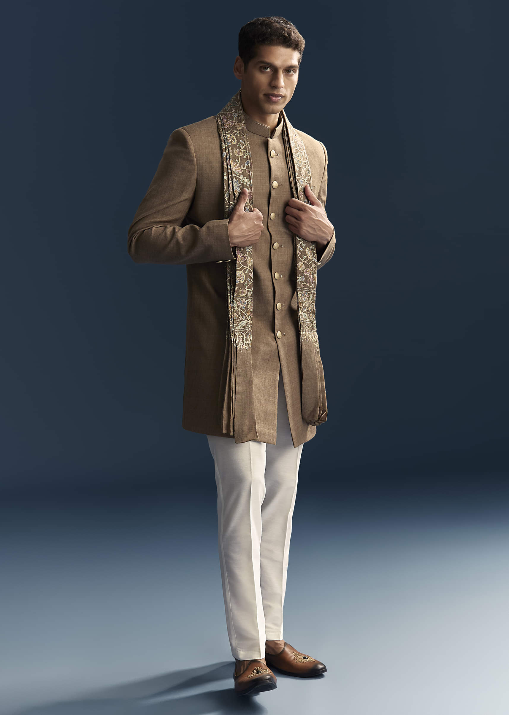 Brown Jacquard Indo Western Set For Men With Embroidered Stole