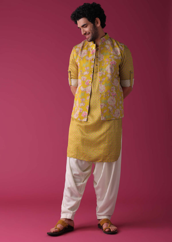 Chrome Yellow Jacket Kurta Set In Linen With Floral Pattern