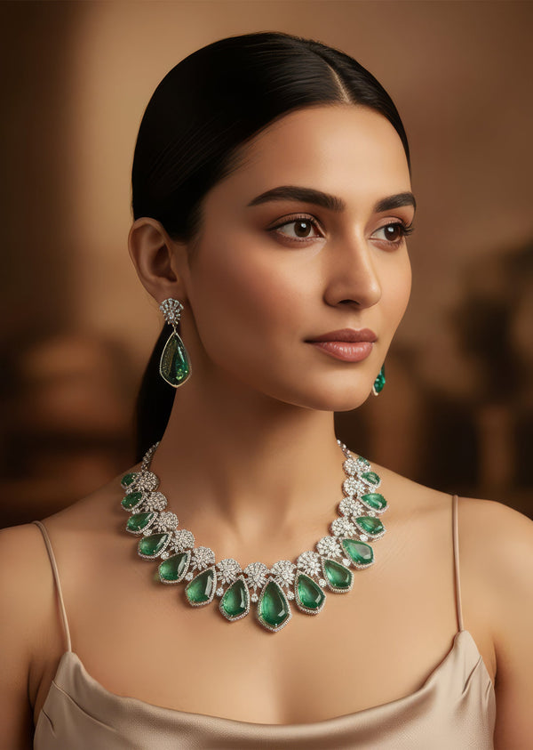 Emerald Elegance Necklace Set