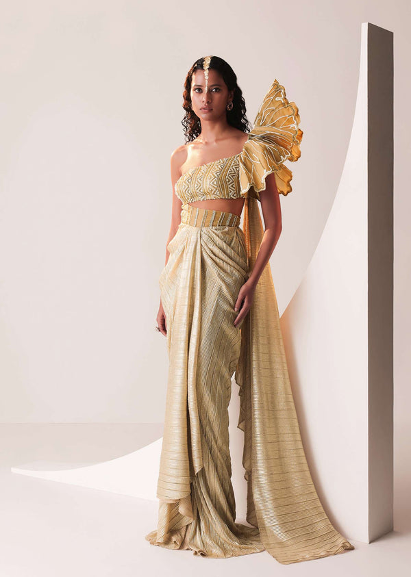 Glam Gold Gown In Knit Strechable Fabric With Embroidery