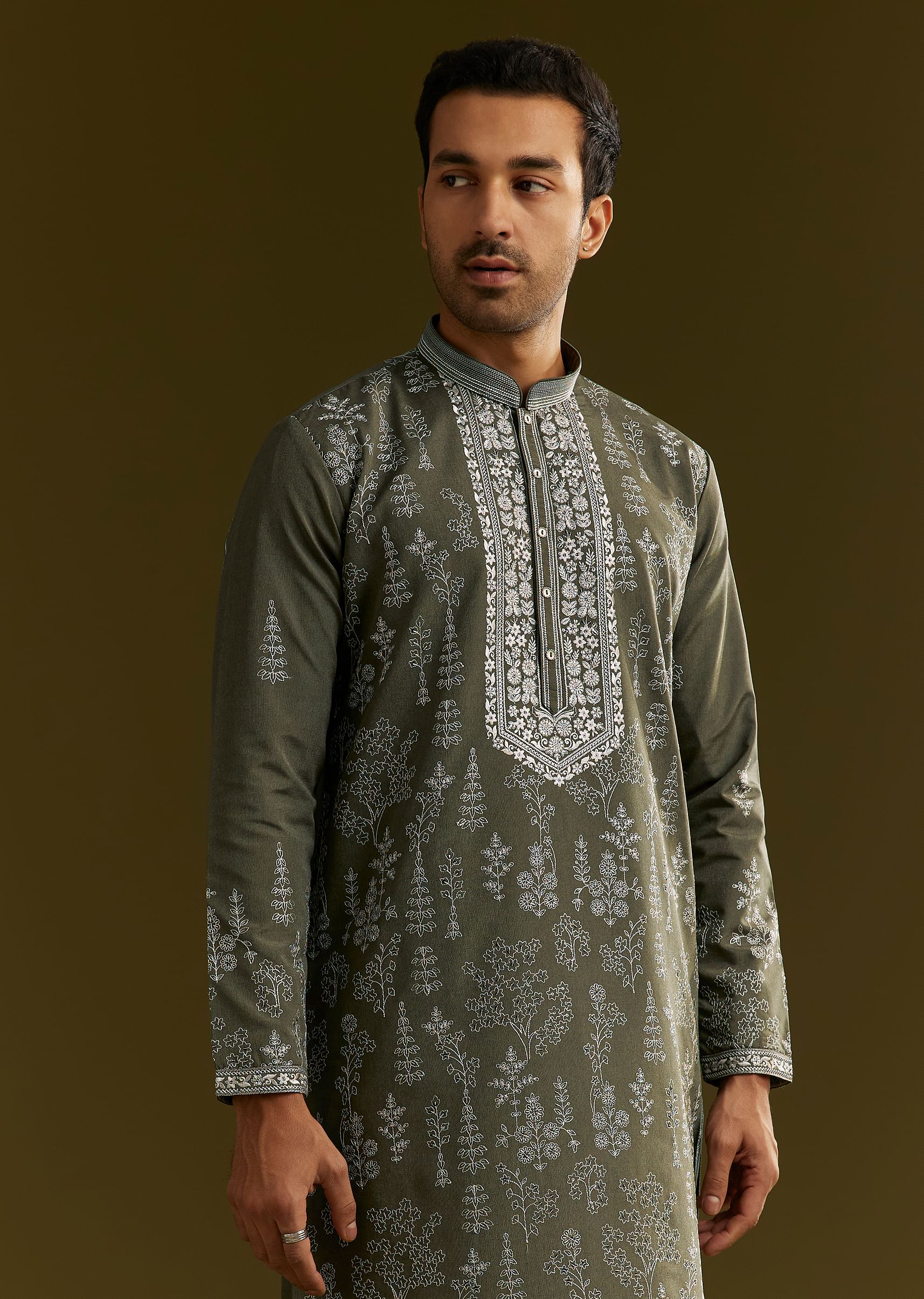 Green Silk Printed Kurta Set With Floral Vine Motif