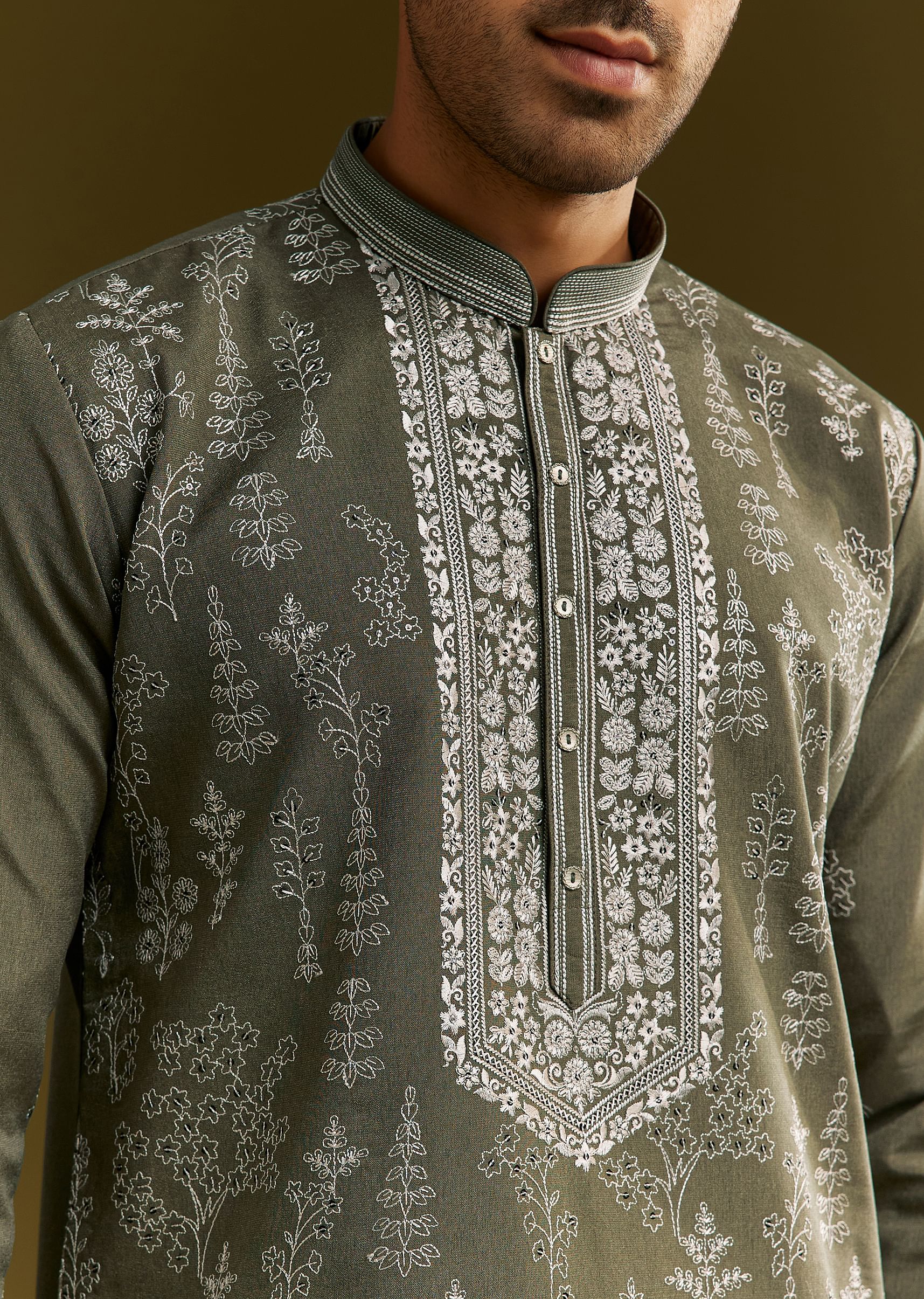 Green Silk Printed Kurta Set With Floral Vine Motif