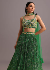 Green Hand Embroidered Choli With Bandhani Print Lehenga And Net Dupatta