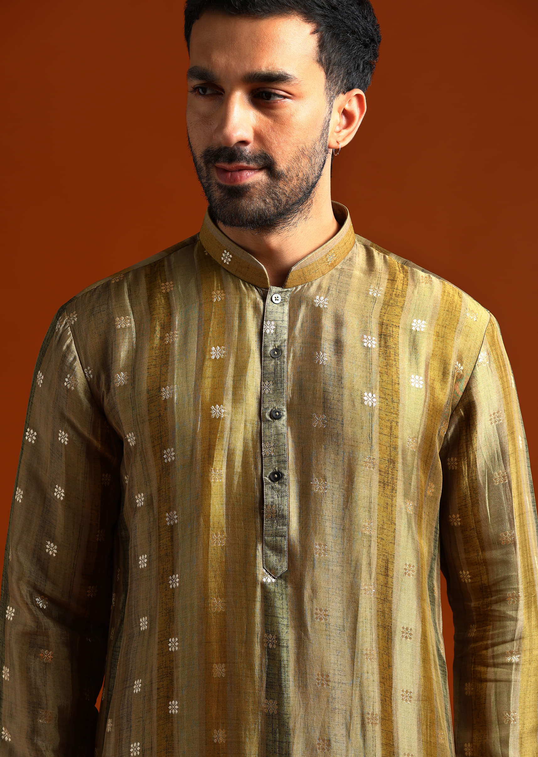 Mehendi Green Silk Kurta Set For Men With Zari Embroidery