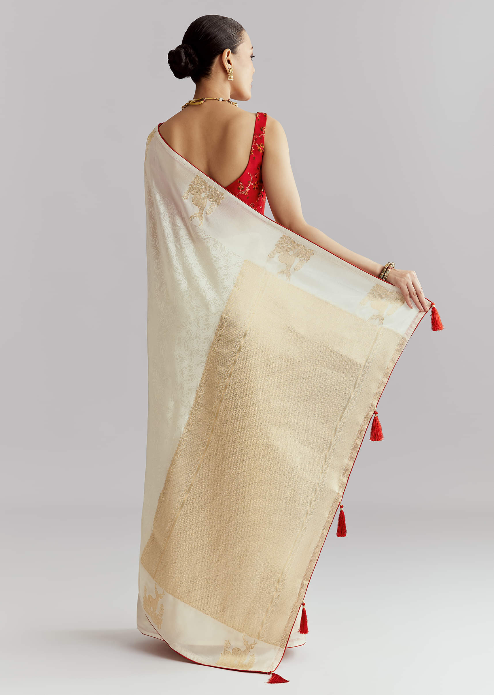 Off White Jacquard Silk Woven Saree With Zari Embroidery