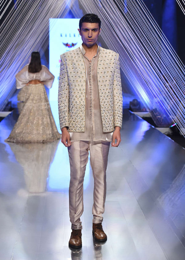 Oyster Jacket And Trouser Suit With Cut Dana Embroidery And Organza Kurta