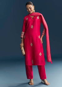 Pink Silk Kurta Set With Gotta Work
