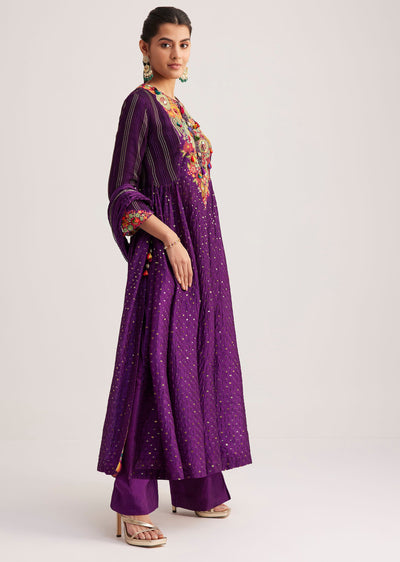 Purple Silk Kurta Set With Resham Embroidery And Dupatta