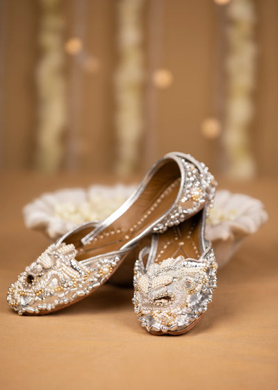 Silver Metallic Bead Embellished Juttis