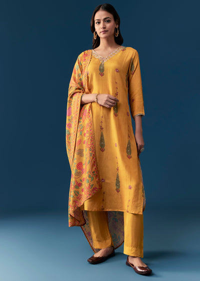Yellow Cotton Kurta Set With Indie Print And Gotta Work